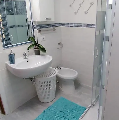 Didi House 斯库索港